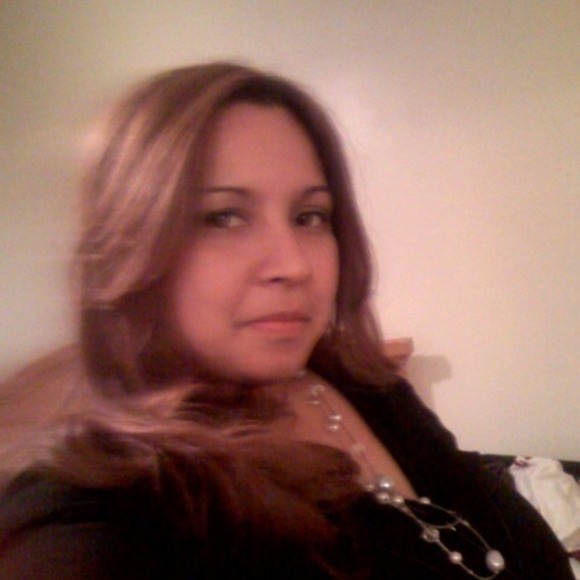 Meet your Posher, Michelle - Picture 1 of 1